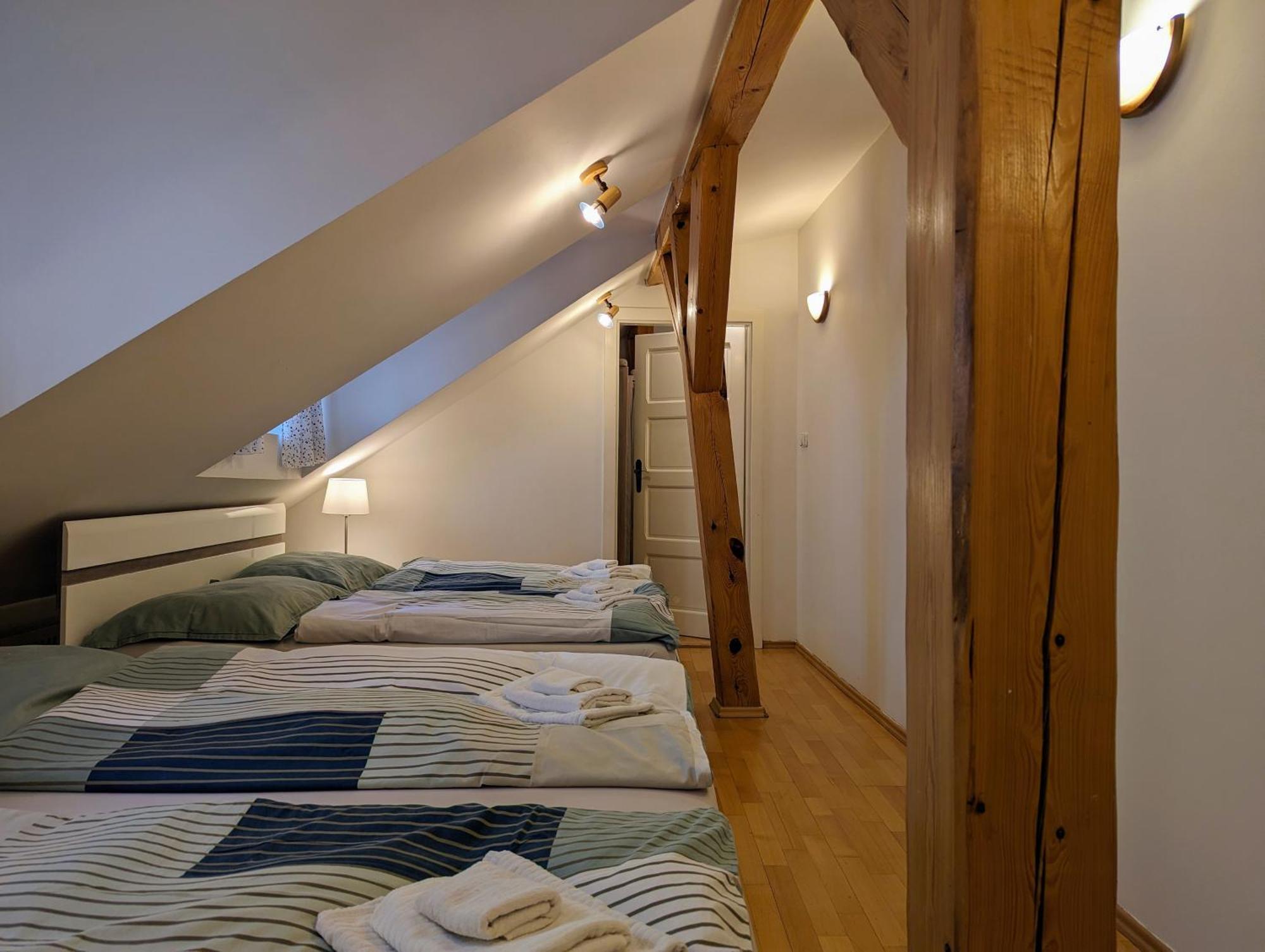 Apartment Tynska 7 *
