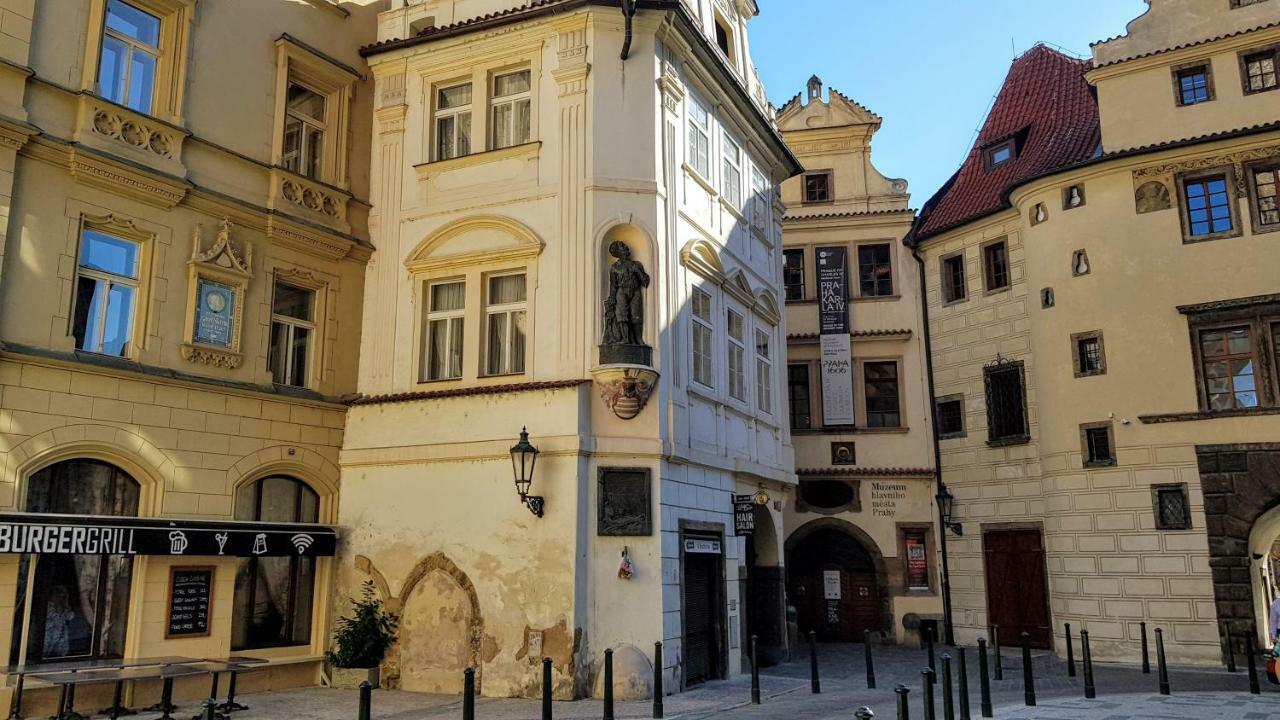 Tynska 7 * Prag